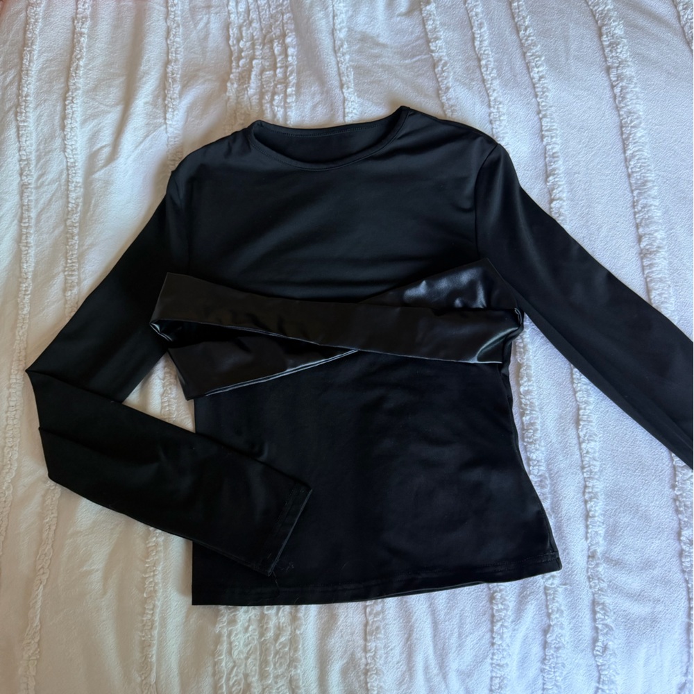 Chic Black Long Sleeve Top